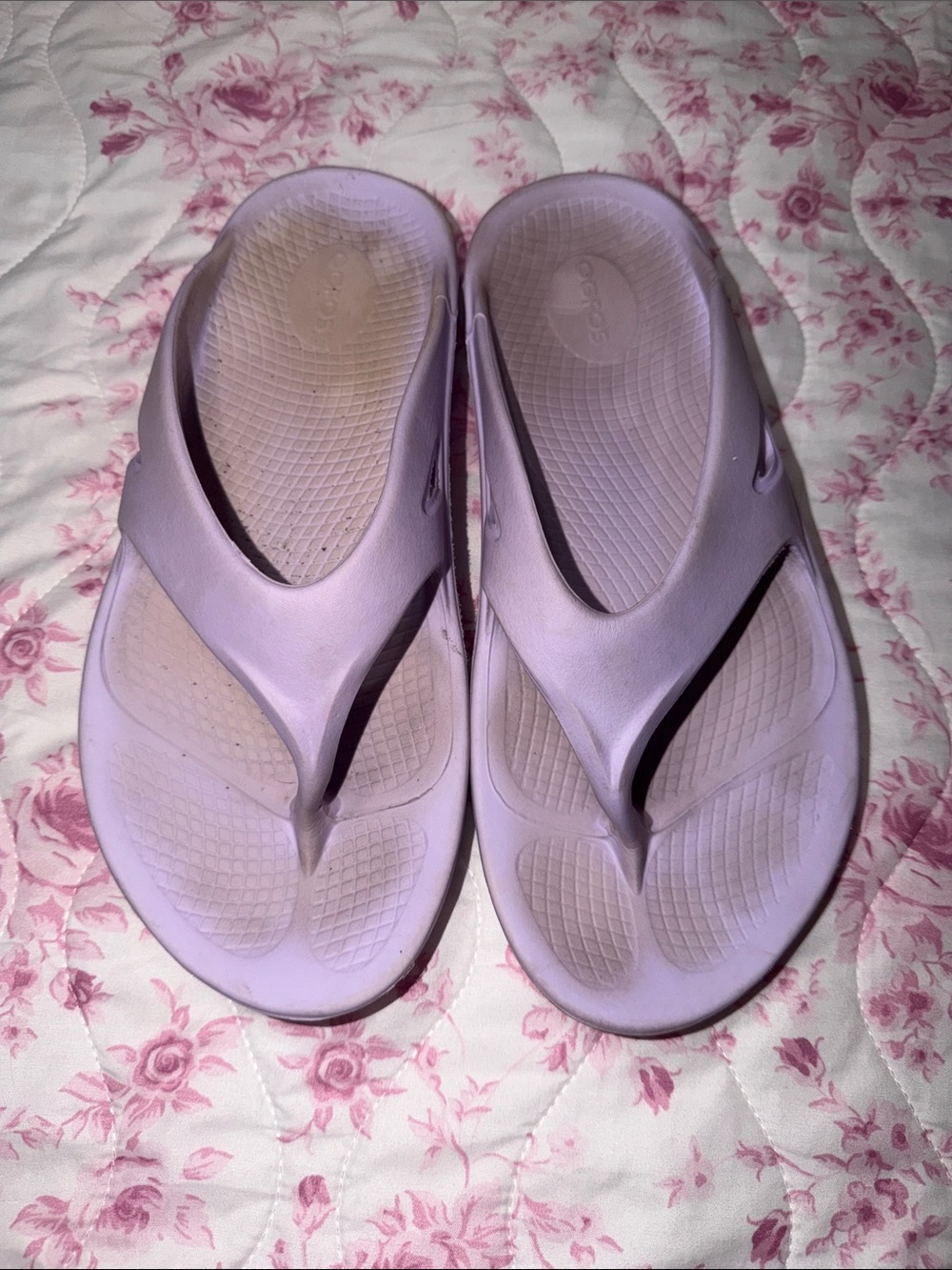 OOFOS Lavender Flip Flop Sandals | Size 10 Men / Size 12 Women